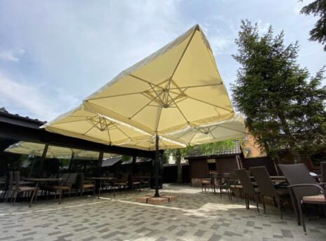 parasol-zewnętrzny-wspornikowy-quadro_3 parasol-zewnętrzny-wspornikowy-quadro_3
